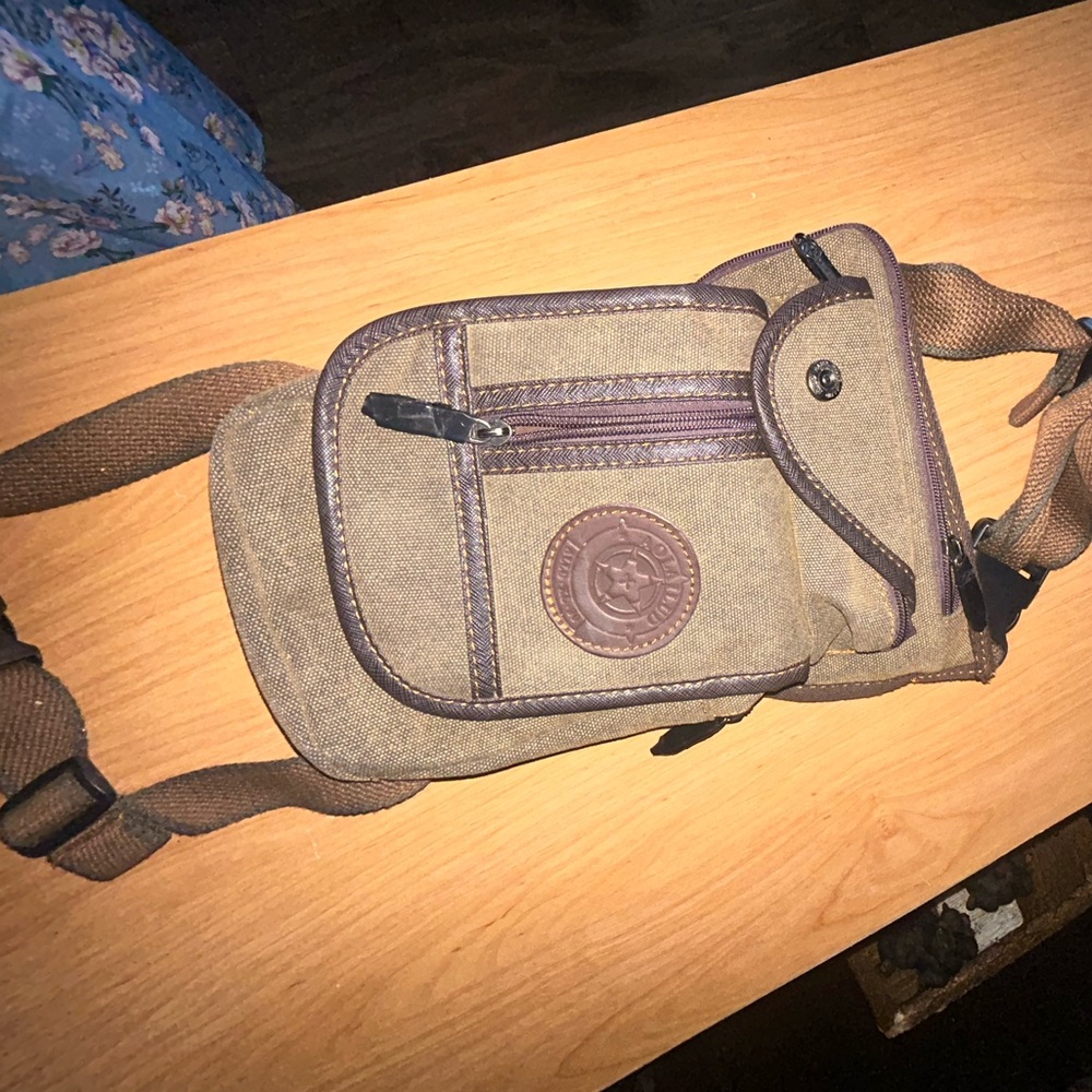 Thigh/Leg bag/holster.